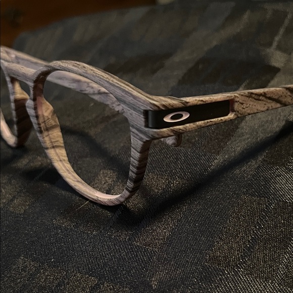 Oakley LATCH Women\'s Glasses in Pale Pink Wood Grain